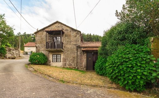 House in Cerdedo-Cotobade, Galicia, Spain 1