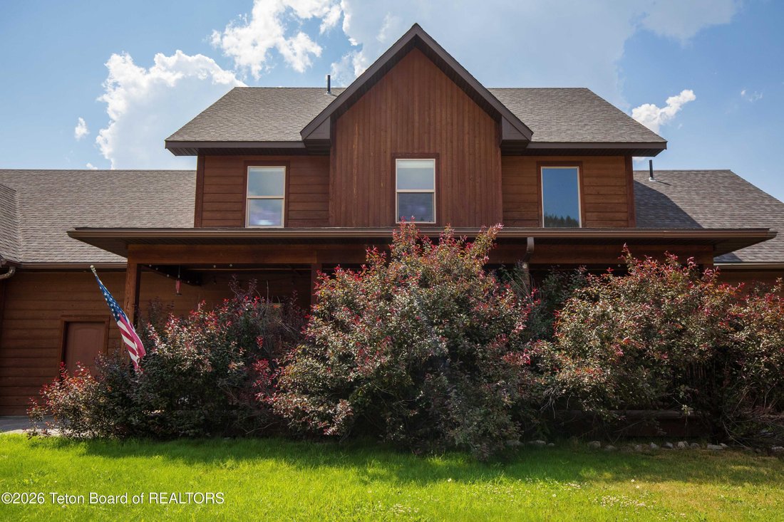 House in Alpine, Wyoming, United States 1 - 18649328