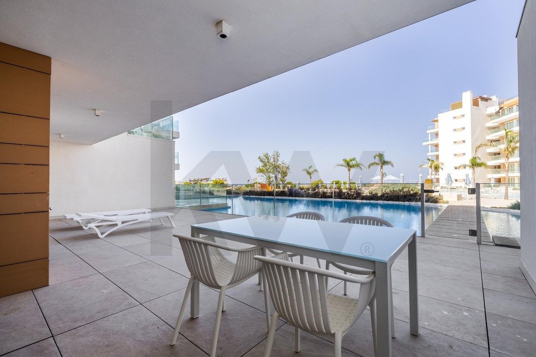Apartment in Quarteira, Algarve, Portugal 1 - 18649897