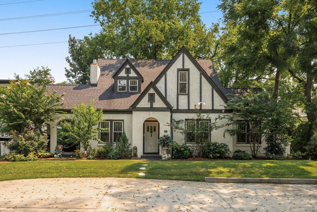 Co Op in Nashville, Tennessee, United States 3 - 18649185
