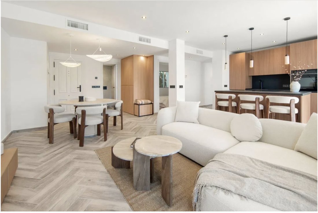 Apartment in La Quinta, Benahavis, Andalusia 4 - 18650069