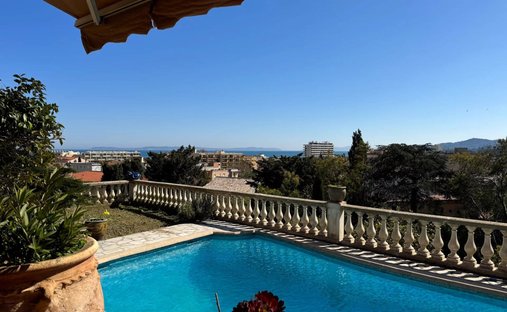 House in Le Lavandou, Provence-Alpes-Côte d'Azur, France 1