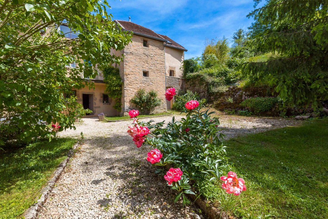 House in Prenois, Bourgogne – Franche-Comté, France 1 - 18649225