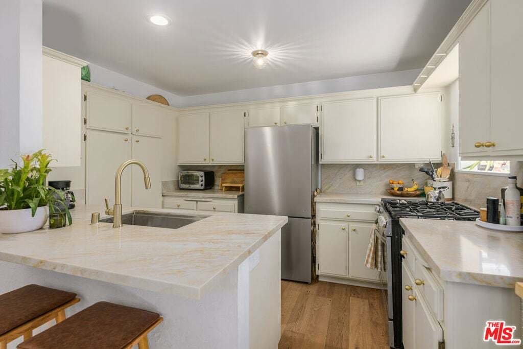 Townhouse in Los Angeles, California, United States 2 - 18649028
