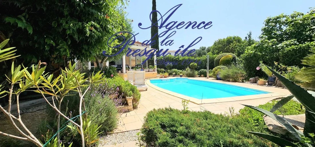 House in Hyeres, Provence-Alpes-Côte d'Azur, France 1 - 15778200