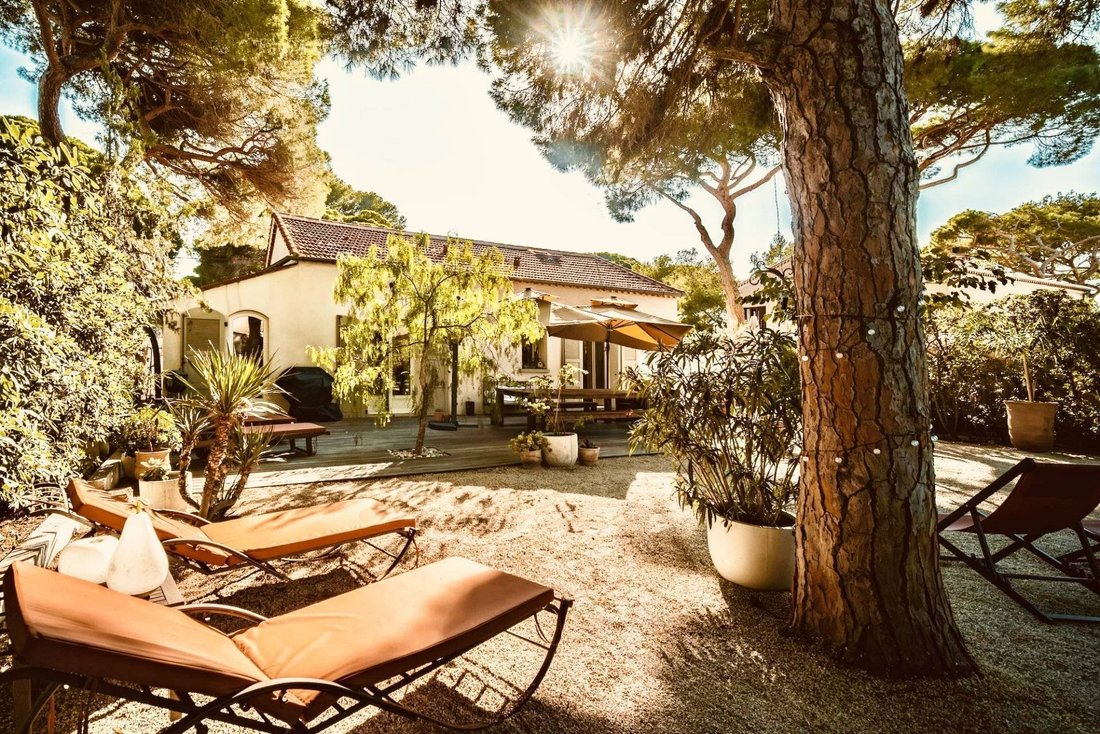 Casa en Hyères, Provenza-Alpes-Costa Azul, Francia 2 - 16296800