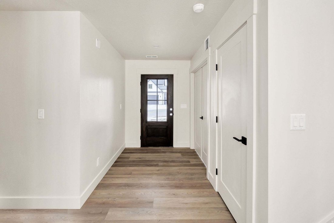 House in Providence, Utah, United States 2 - 18268741