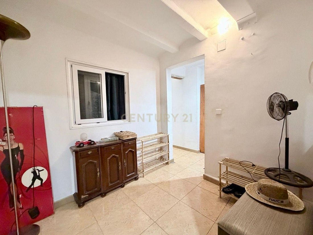 Apartment in Ciutat Vella, Barcelona, Spain 2 - 18649902