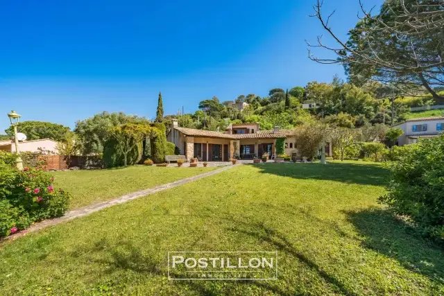 House in Cannes, Provence-Alpes-Côte d'Azur, France 3 - 15583620