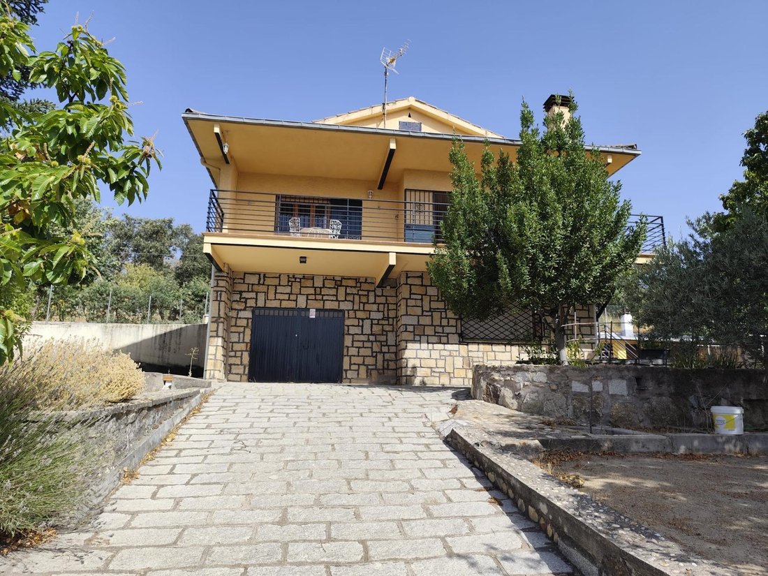 Villa in Cercedilla, Comunidad de Madrid, Spain 2 - 18649071