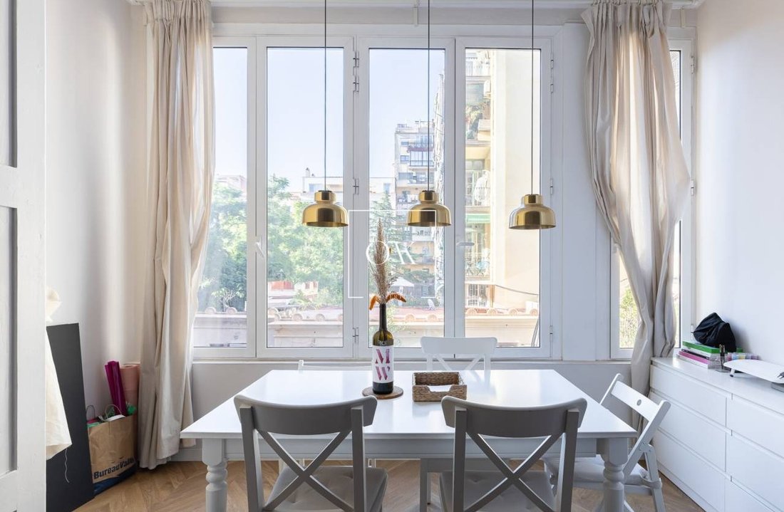 Wohnung in Eixample, Barcelona, Spanien 5 - 18300876