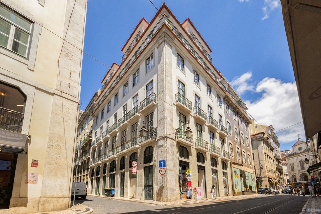 Apartment in Arroios, Lisbon, Portugal 2 - 18649672