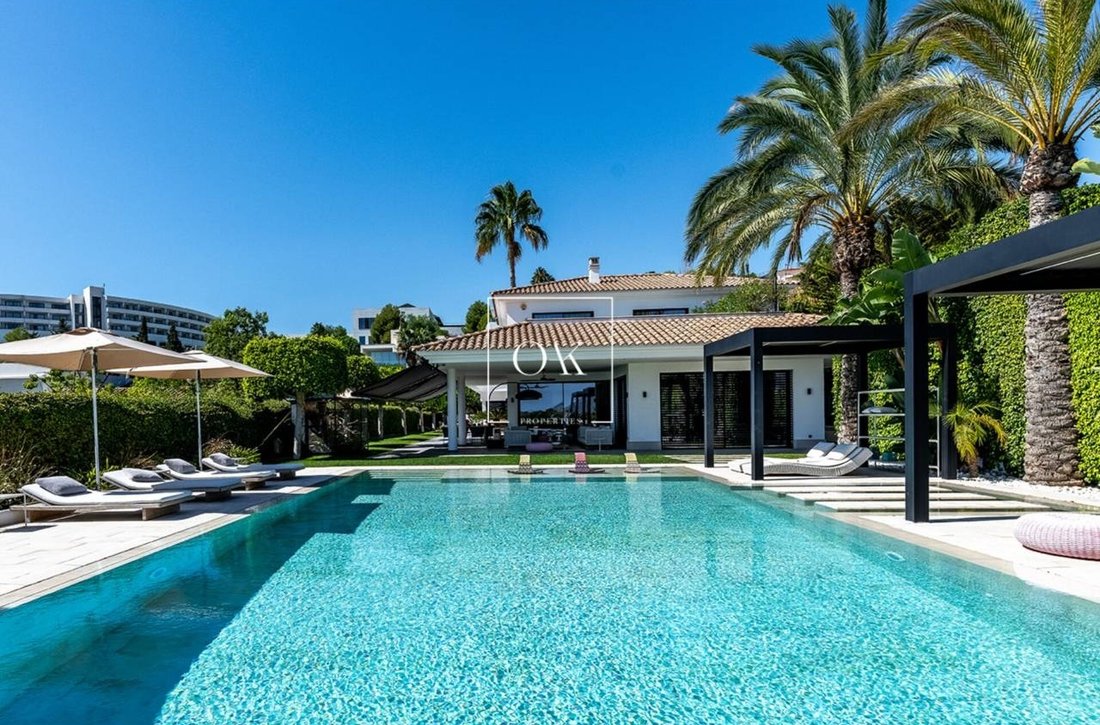 Villa in Eixample, Barcelona, Spain 1 - 18299930