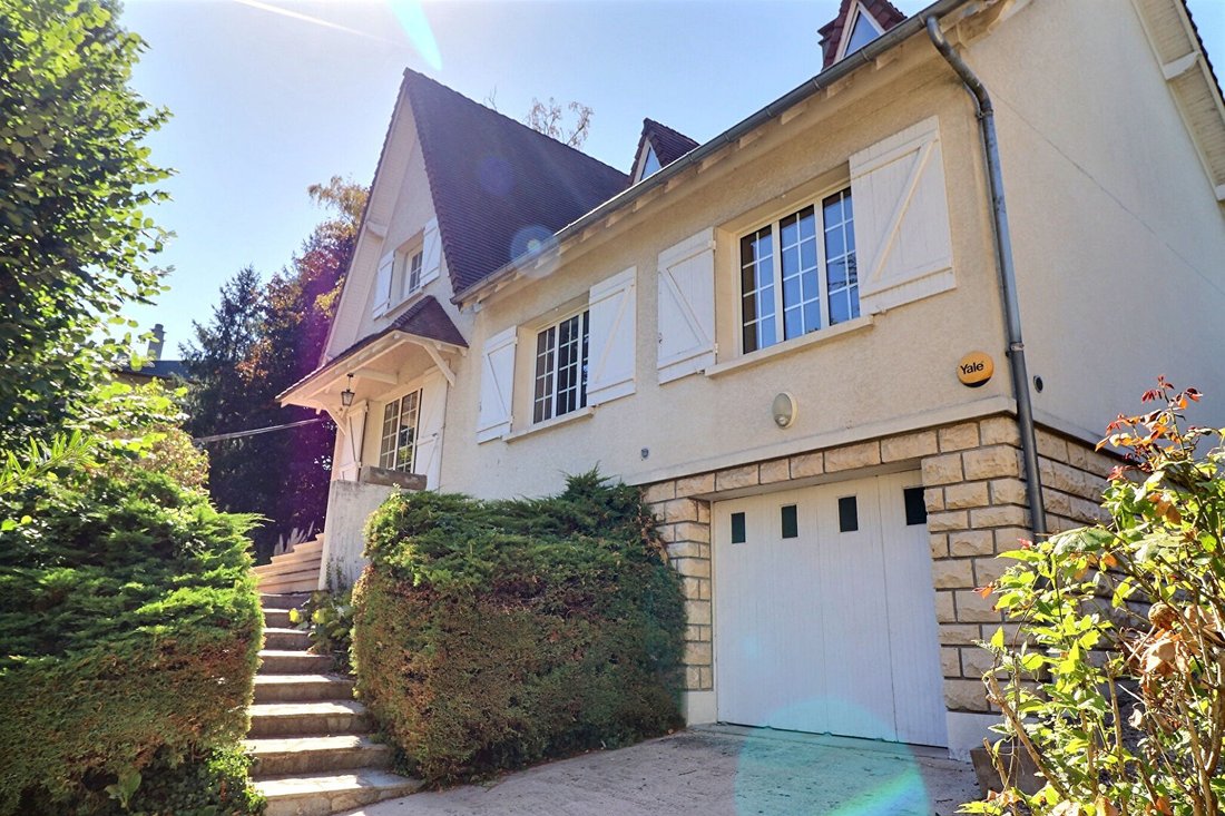 House in Mareil-Marly, Ile-de-France, France 3 - 18649446