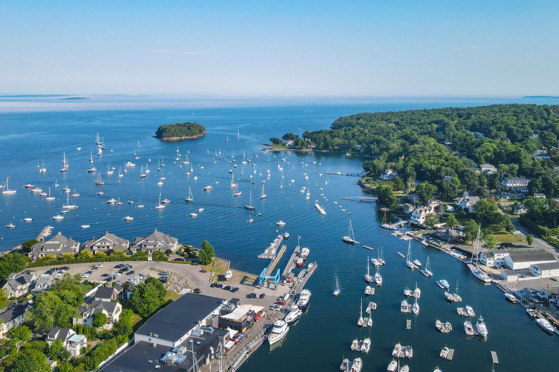 Condo in Camden, Maine, United States 4 - 18649680