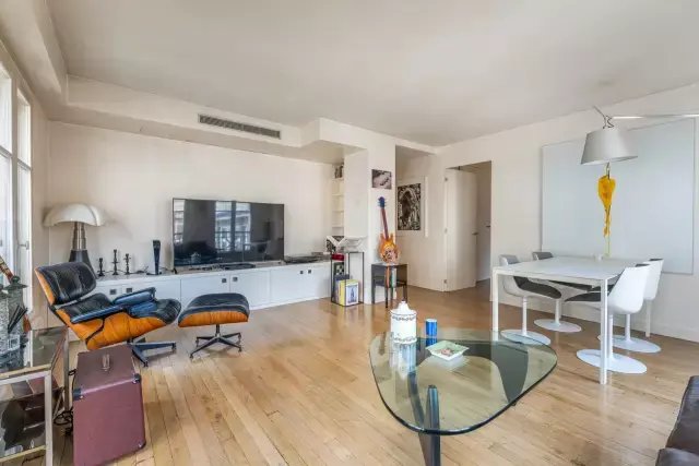 Apartment in Palais Royal, Paris 1er Arrondissement, Paris 2 - 15869298