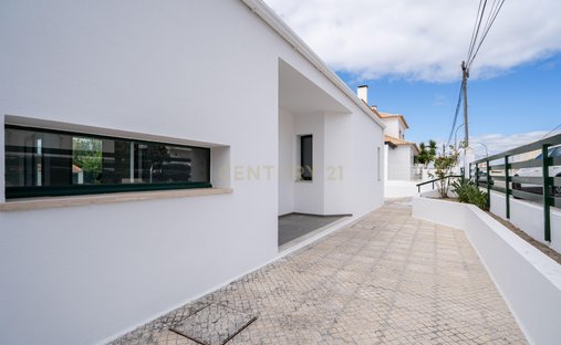 Villa in Alcochete, Setubal, Portugal 1