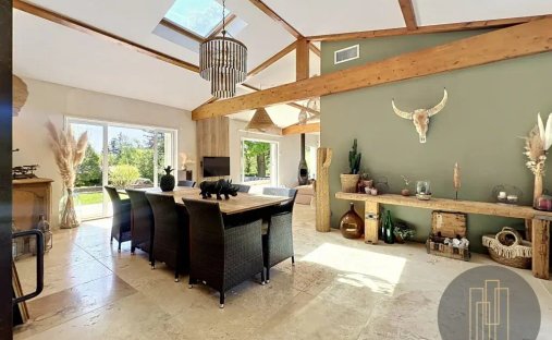 House in Marcilly-d'Azergues, Auvergne-Rhône-Alpes, France 1