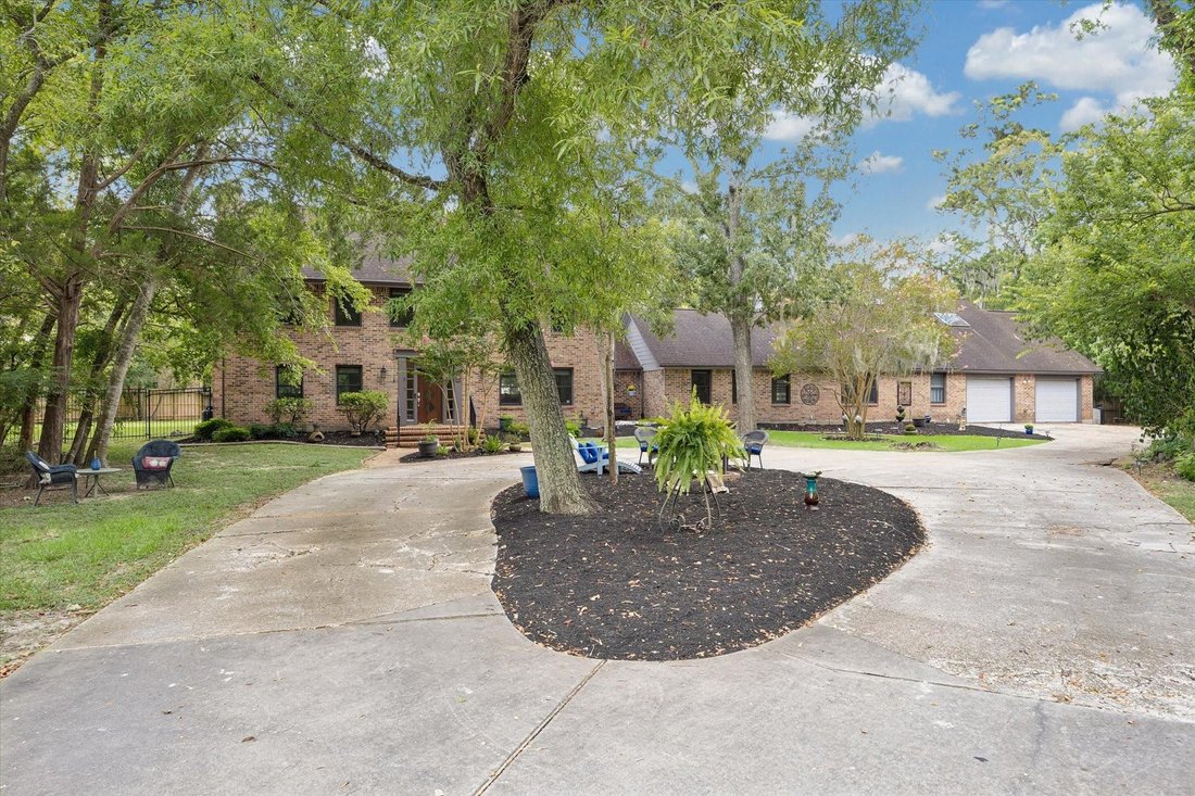 House in Friendswood, Texas, United States 3 - 18649464