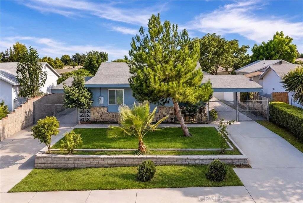 Townhouse in San Gabriel, California, United States 2 - 18649553