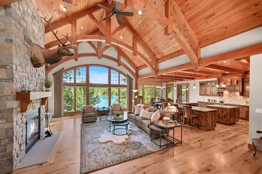 House in West Bend, Wisconsin, United States 2 - 18648834