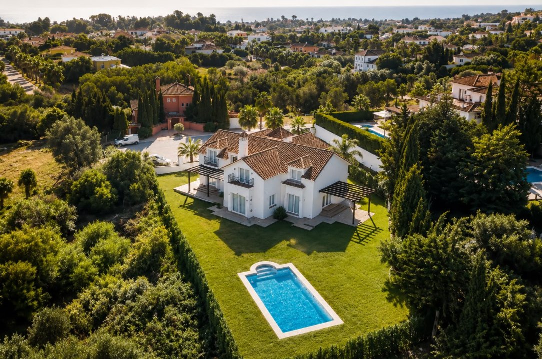 Villa in Sotogrande, San Roque, Andalusia 1 - 17053506