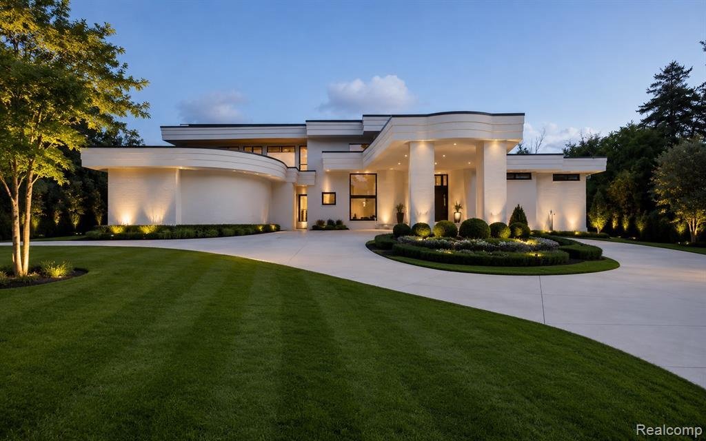 House in Beverly Hills, Michigan, United States 1 - 18542482