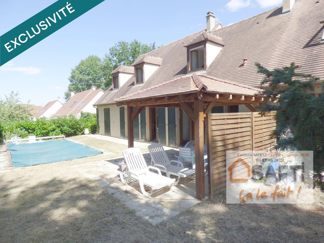 House in Dampierre-en-Yvelines, Ile-de-France, France 2 - 18650380