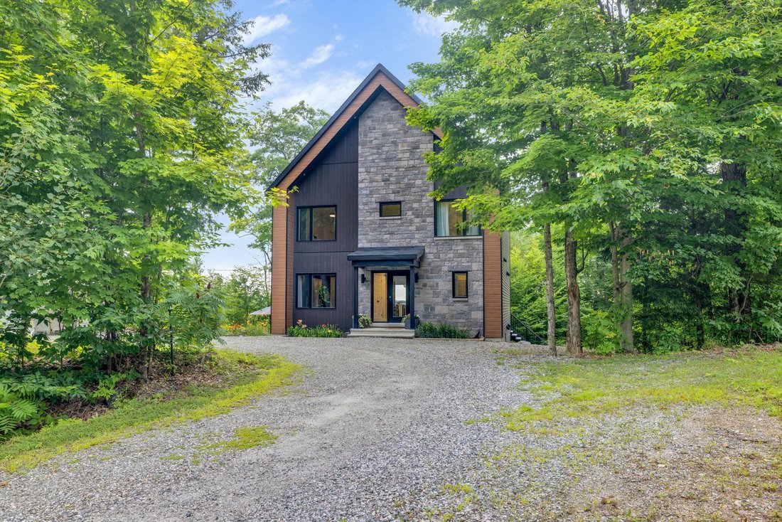 House in Val-des-Monts, Quebec, Canada 1 - 18649847