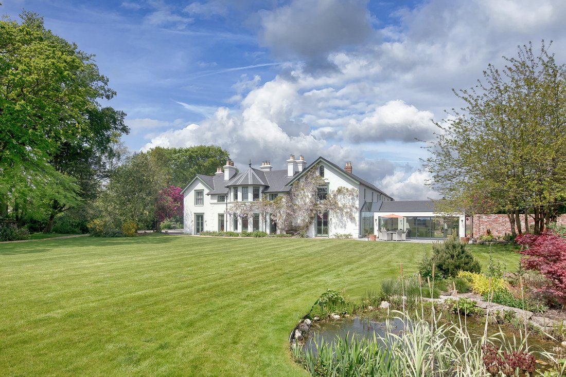 House in Bransgore, England 1 - 18648891