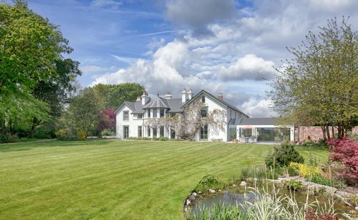 House in Bransgore, England 1