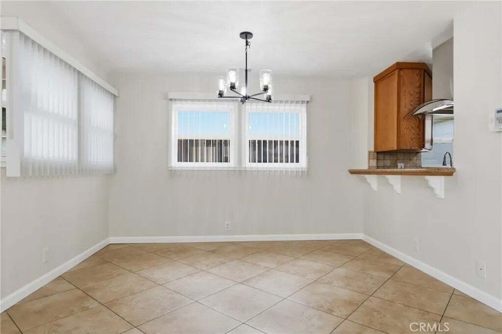 Los Angeles, California, United States 5 - 18649532
