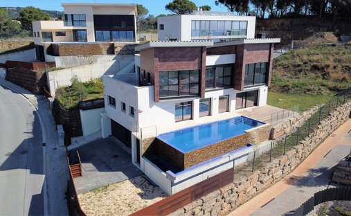 House in Sant Vicenc de Montalt, Catalonia, Spain 1