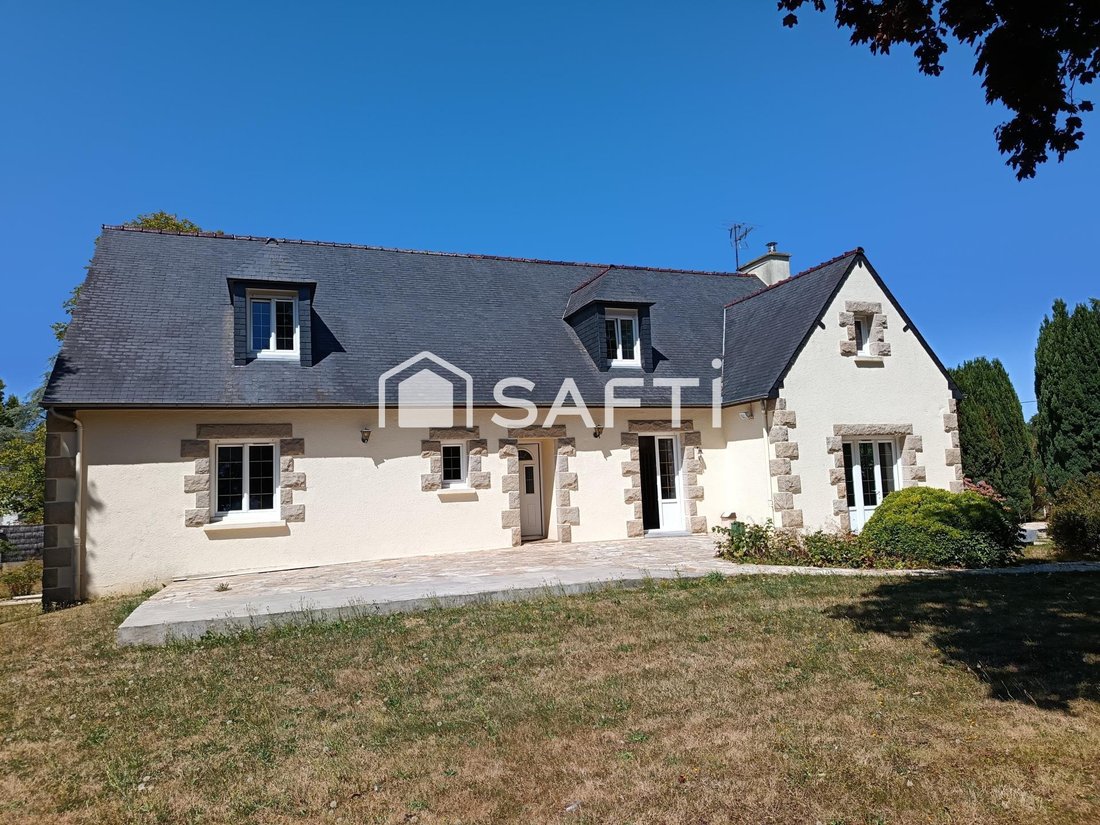 House in Lanvallay, Brittany, France 1 - 18650379