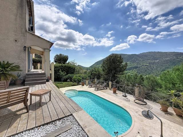 House in Tourrette-Levens, Provence-Alpes-Côte d'Azur, France 1 - 17748799