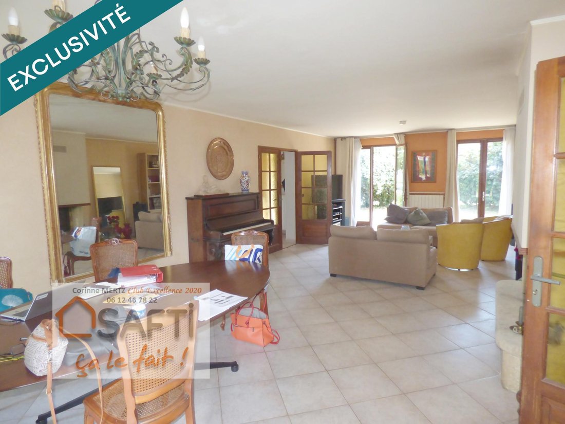 House in Dampierre-en-Yvelines, Ile-de-France, France 4 - 18650380