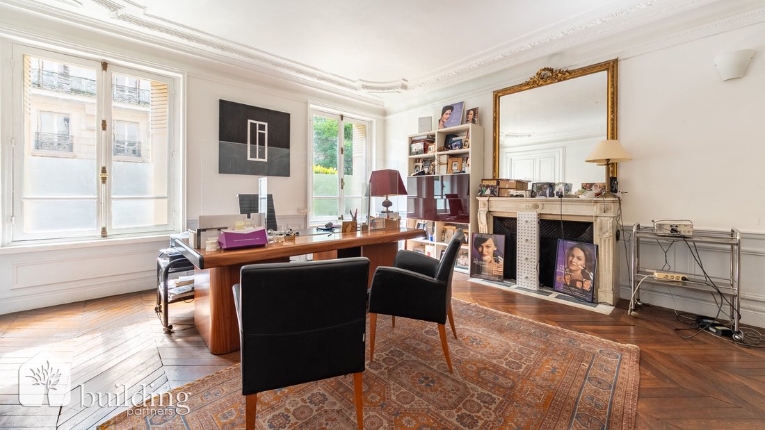 Apartment in La Fourche-Guy Môquet, Paris 17e Arrondissement, Paris 1 - 18649291