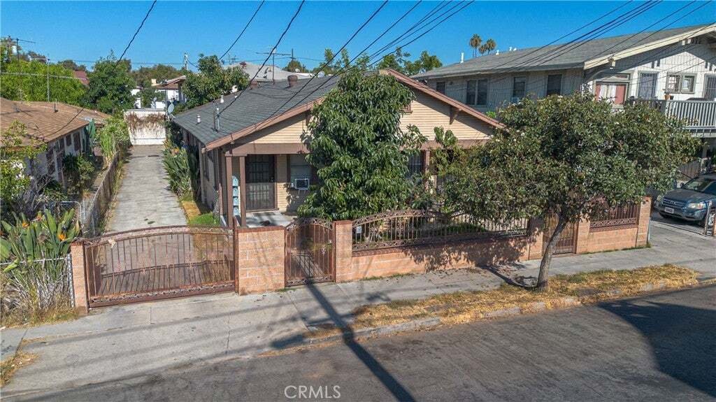 House in Los Angeles, California, United States 1 - 18649661