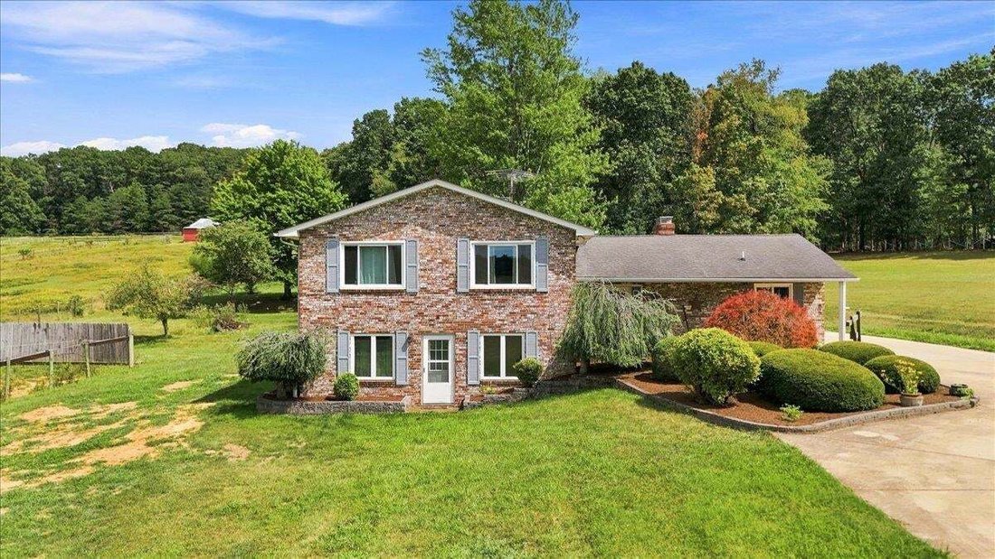 House in Staunton, Virginia, United States 4 - 18648753