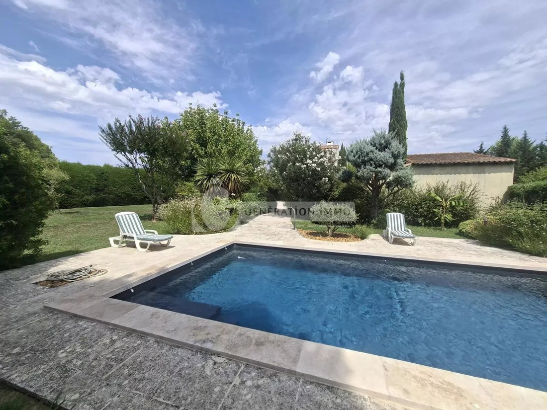 House in Fontvieille, Provence-Alpes-Côte d'Azur, France 1 - 18649949