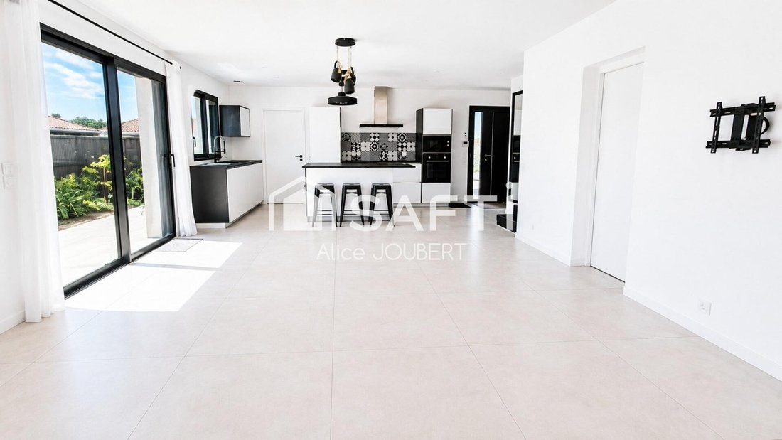 House in Littoral Ouest, Talmont-Saint-Hilaire, France 2 - 17398532
