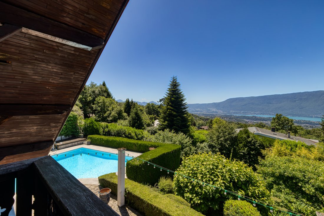 Villa in Pugny-Chatenod, Auvergne-Rhône-Alpes, France 2 - 18649227