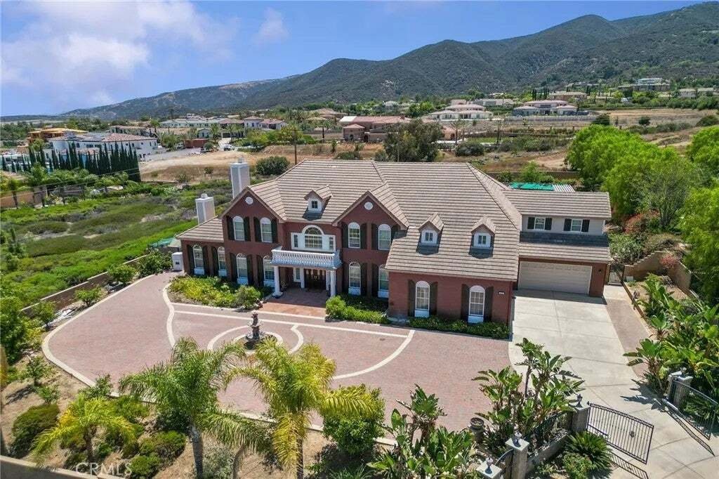 House in Corona, California, United States 1 - 18649582