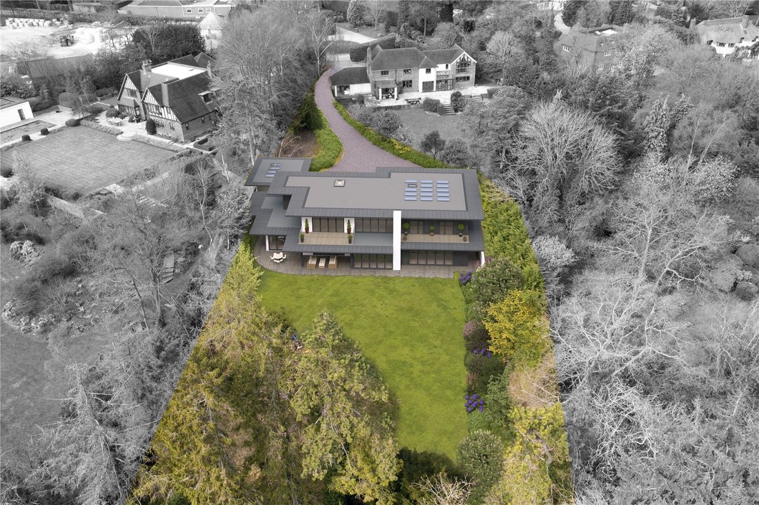 Land in East Horsley, England 1 - 18648836