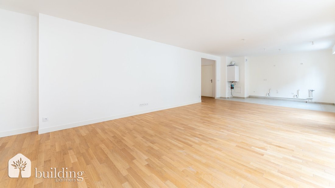 Apartment in La Fourche-Guy Môquet, Paris 17e Arrondissement, Paris 5 - 18649240