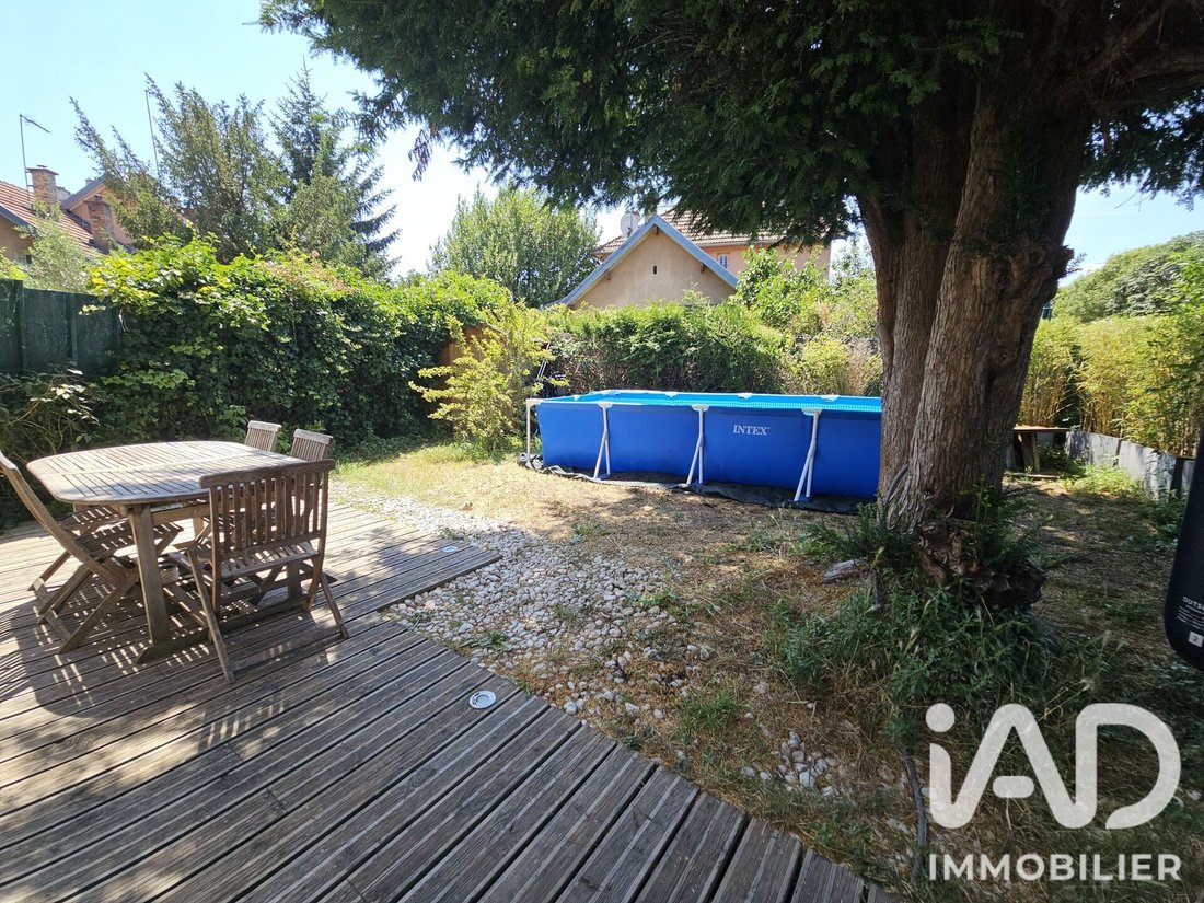 House in Gennevilliers, Ile-de-France, France 3 - 18650531