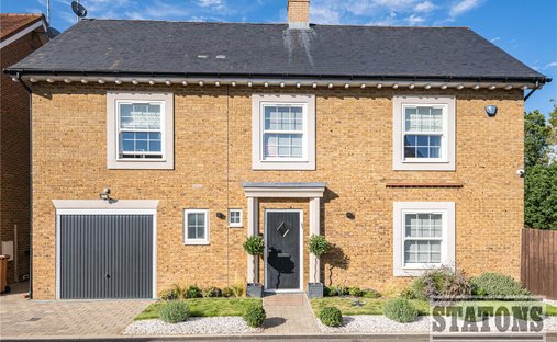 House in Hadley Common, Barnet, England 1