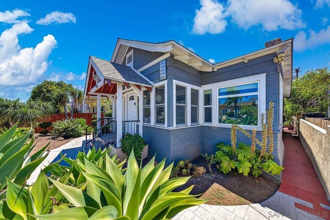 San Diego, California, United States 3 - 18649575