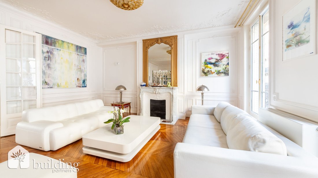 Apartment in La Fourche-Guy Môquet, Paris 17e Arrondissement, Paris 5 - 18649255