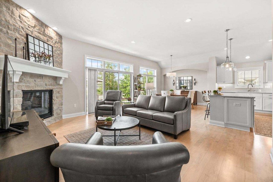 Condo in Okauchee Lake, Wisconsin, United States 4 - 18648851